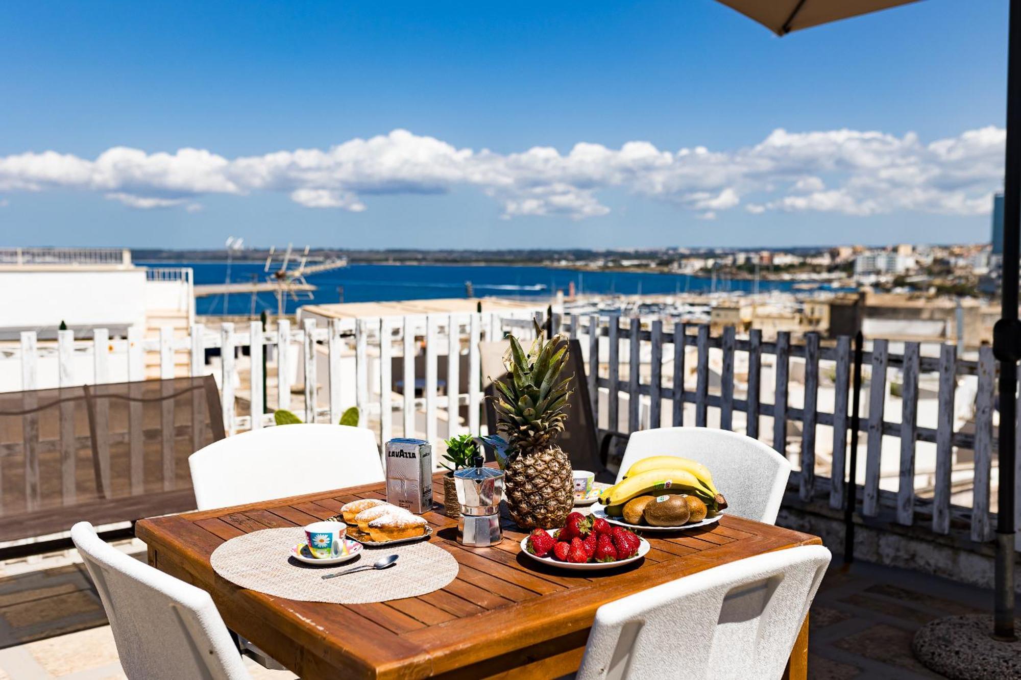 Corte De Maio - Exclusive Terrace - By Click Salento Gallipoli Zewnętrze zdjęcie